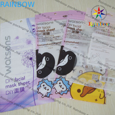 1 स्पष्ट साइड और प्रिंटिंग के साथ स्टाइलिश पीवीसी प्लास्टिक कॉस्मेटिक पैकेजिंग बैग