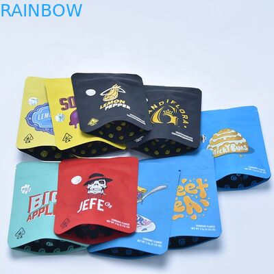 सीबीडी वीड्स के लिए मायलर बैग गमी कैंडी बीयर पैकेजिंग बैग फ्लेवर हर्ब फ्लावर ड्राय टोबैको रिटेल बैग पर टिका हुआ है