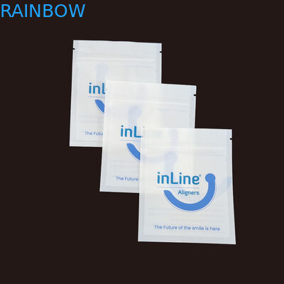 मैट ब्लैक छोटे पुनः प्रयोज्य ज़िपलॉक पैकेजिंग बैग के लिए स्पष्ट अदृश्य संरेखक बैग ऑर्थोडॉन्टिक रिमूवर पैकिंग बैग
