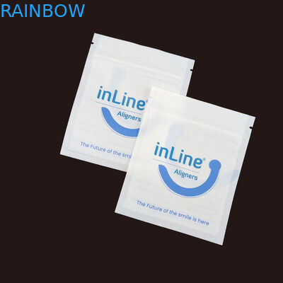 मैट ब्लैक छोटे पुनः प्रयोज्य ज़िपलॉक पैकेजिंग बैग के लिए स्पष्ट अदृश्य संरेखक बैग ऑर्थोडॉन्टिक रिमूवर पैकिंग बैग