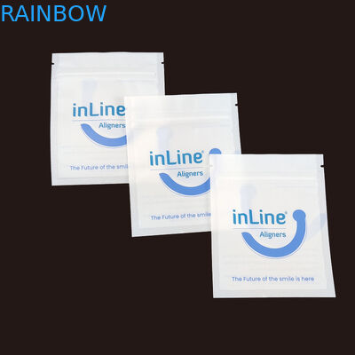 मैट ब्लैक छोटे पुनः प्रयोज्य ज़िपलॉक पैकेजिंग बैग के लिए स्पष्ट अदृश्य संरेखक बैग ऑर्थोडॉन्टिक रिमूवर पैकिंग बैग