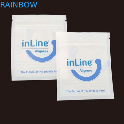 मैट ब्लैक छोटे पुनः प्रयोज्य ज़िपलॉक पैकेजिंग बैग के लिए स्पष्ट अदृश्य संरेखक बैग ऑर्थोडॉन्टिक रिमूवर पैकिंग बैग