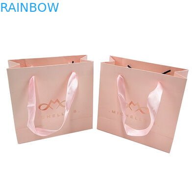 कस्टम प्रिंट लोगो सुरुचिपूर्ण सफेद काले उपहार कागज बैग लक्जरी कपड़े बुटीक कागज शॉपिंग बैग रिबन हैंडल के साथ