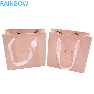 कस्टम प्रिंट लोगो सुरुचिपूर्ण सफेद काले उपहार कागज बैग लक्जरी कपड़े बुटीक कागज शॉपिंग बैग रिबन हैंडल के साथ