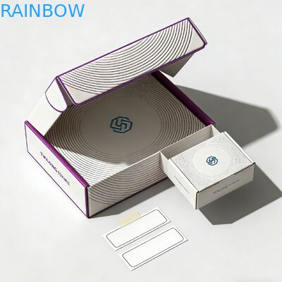 मैट लैमिनेशन और कस्टम लोगो के साथ कस्टम बायोडिग्रेडेबल गिफ्ट मेलिंग फ़ोल्डर