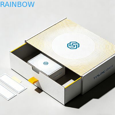 मैट लैमिनेशन और कस्टम लोगो के साथ कस्टम बायोडिग्रेडेबल गिफ्ट मेलिंग फ़ोल्डर