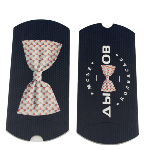 पिलो शेप में कस्टमाइज्ड साइज़ और लोगो के साथ ब्लैक व्हाइट हेयर एक्सटेंशन पेपर बॉक्स