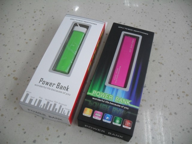 पावर बैंक के लिए विंडो के साथ कस्टमाइज़्ड फोल्डिंग हैंडिंग पेपर बॉक्स पैकेजिंग