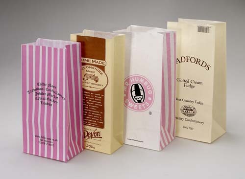 स्वनिर्धारित लोगो क्राफ्ट पेपर बैग फास्ट फूड / ब्रेड / शॉपिंग बैग को दूर ले जाएं