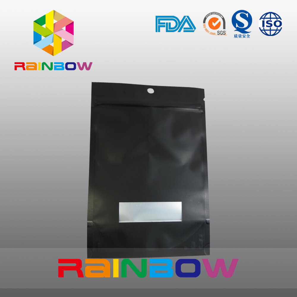 वाल्व के साथ कस्टमाइज़्ड 2 ओज़ एल्युमिनियम फ़ॉइल लाइनेड ब्लैक मैट स्टैंड अप कॉफ़ी बैग