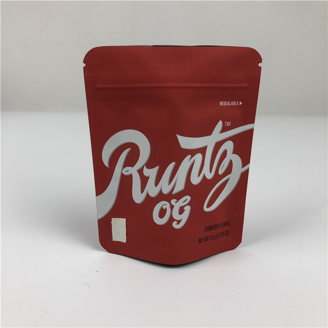 कस्टम मुद्रित स्टैंड अप बालपूफ ज़िपलॉक स्नैक बैग खाद्य पैकेजिंग बैग