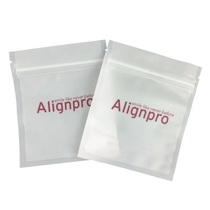 डिजिटल प्रिंटिंग थर्मल सील सीलिंग हैंडल के साथ प्लास्टिक बैग पैकेजिंग