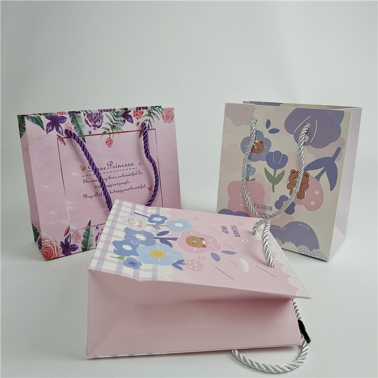 प्रमोशनल गुणवत्ता आश्वासन कस्टम डिजिटल प्रिंटिंग लोगो मुद्रित शॉपिंग पेपर बैग पैकेजिंग