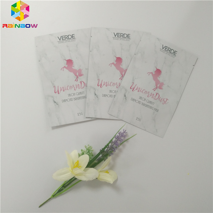 चेहरे का मुखौटा कॉस्मेटिक पैकेजिंग बैग एल्यूमीनियम पन्नी चमकदार मुद्रित सतह खत्म