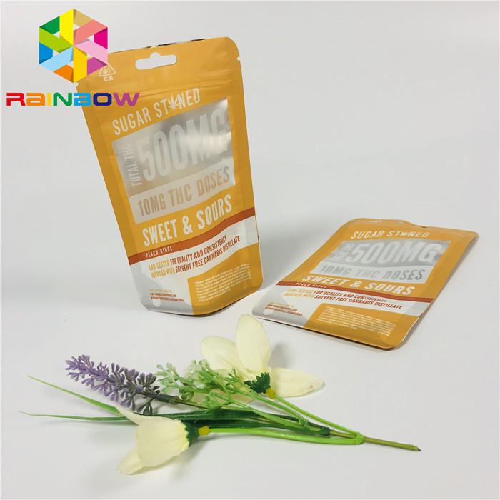 स्नैक नट प्लास्टिक पाउच पैकेजिंग कस्टमाइज़्ड प्रिंटिंग क्लीयर विंडो विथ रेसेबल जिपर