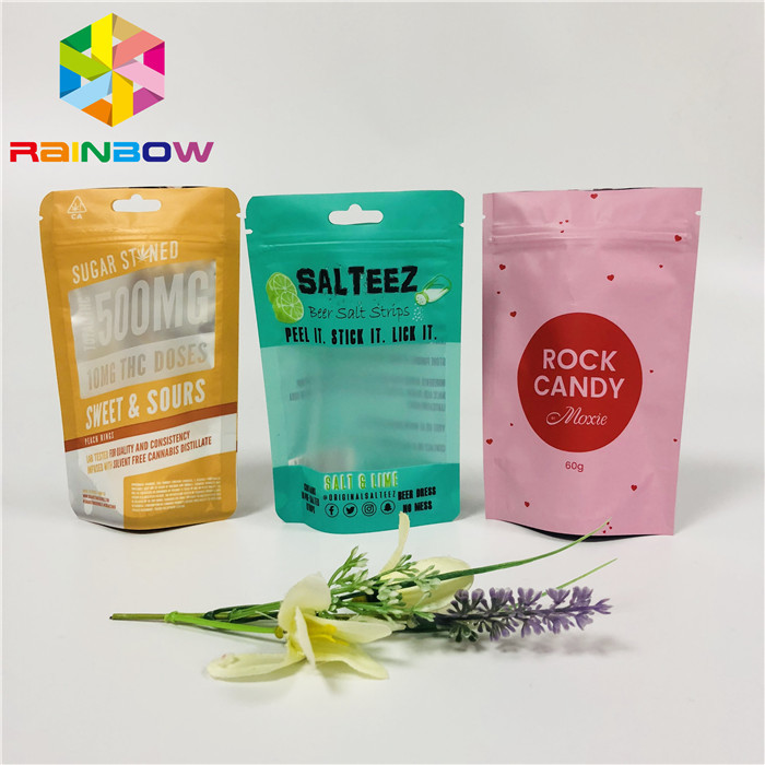 खाद्य ग्रेड प्लास्टिक पाउच पैकेजिंग टुकड़े टुकड़े में खड़े जिपर पाउच स्वनिर्धारित लोगो