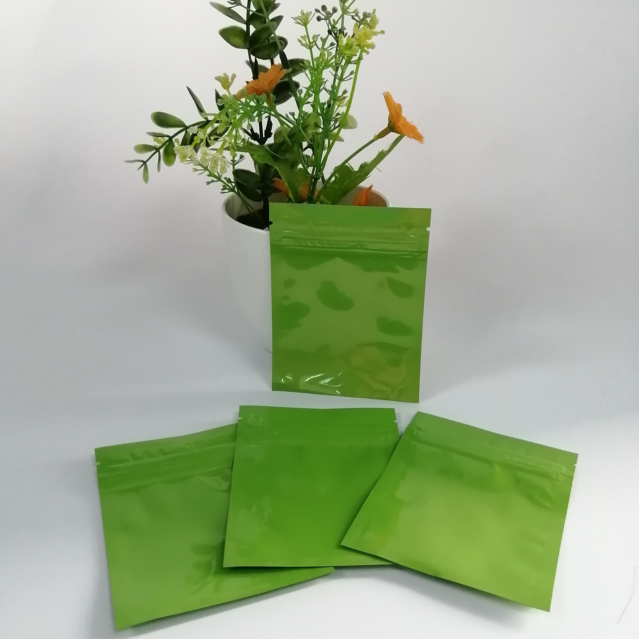 प्लास्टिक छोटे पाउच कस्टम जिपलॉक बैग एल्यूमीनियम पन्नी अंदर नमी सबूत