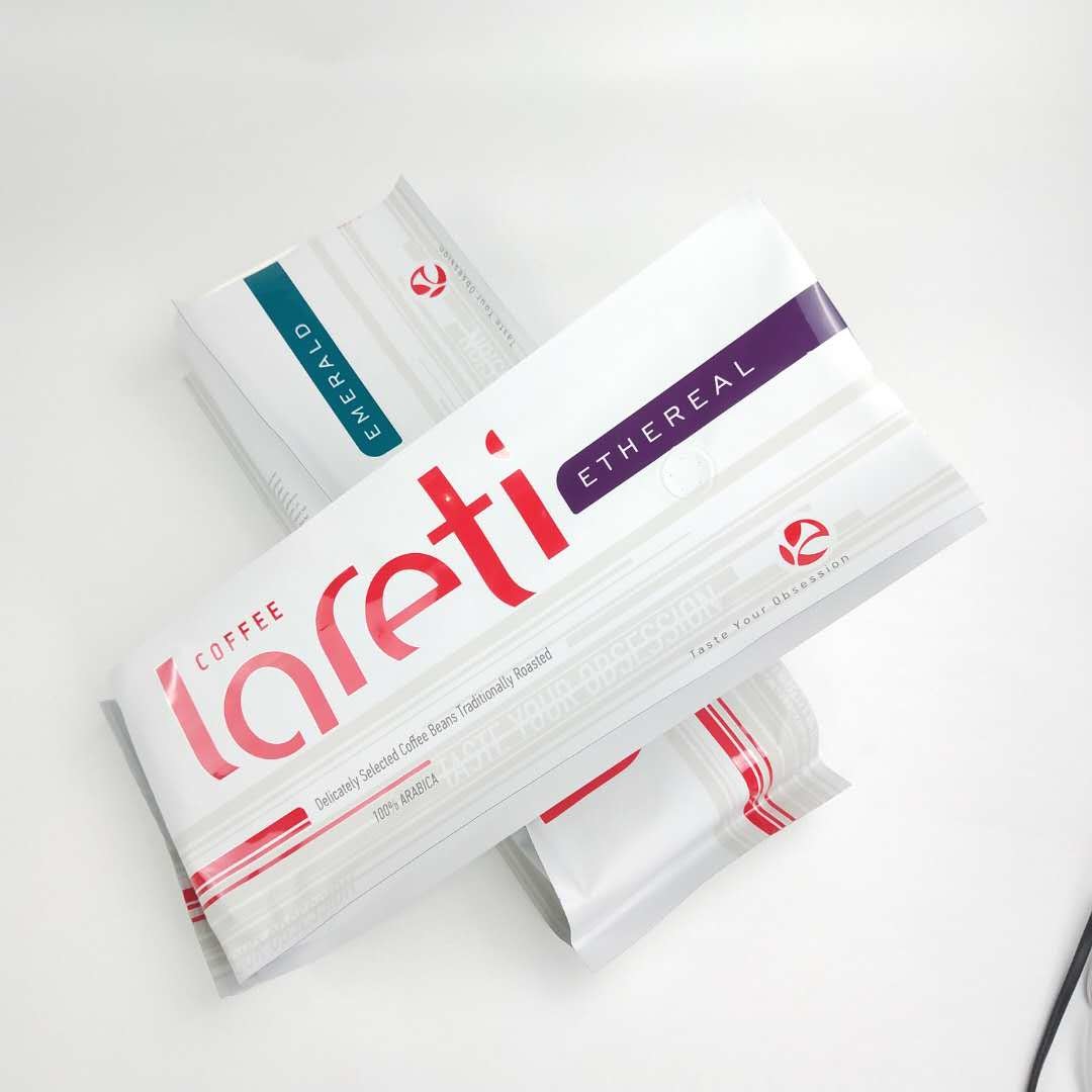 कॉफी बीन पैकेजिंग पाउच के लिए एल्यूमीनियम पन्नी वाल्व के साथ कस्टम resealable मैट फिल्म साइड कली बैग