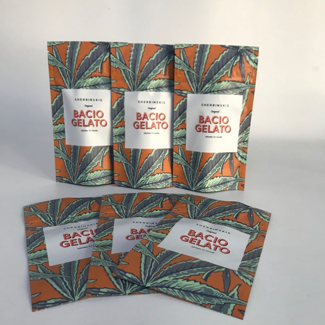 चाइल्ड प्रूफ जिपर के साथ गमी पैकेजिंग बैग खड़े करें