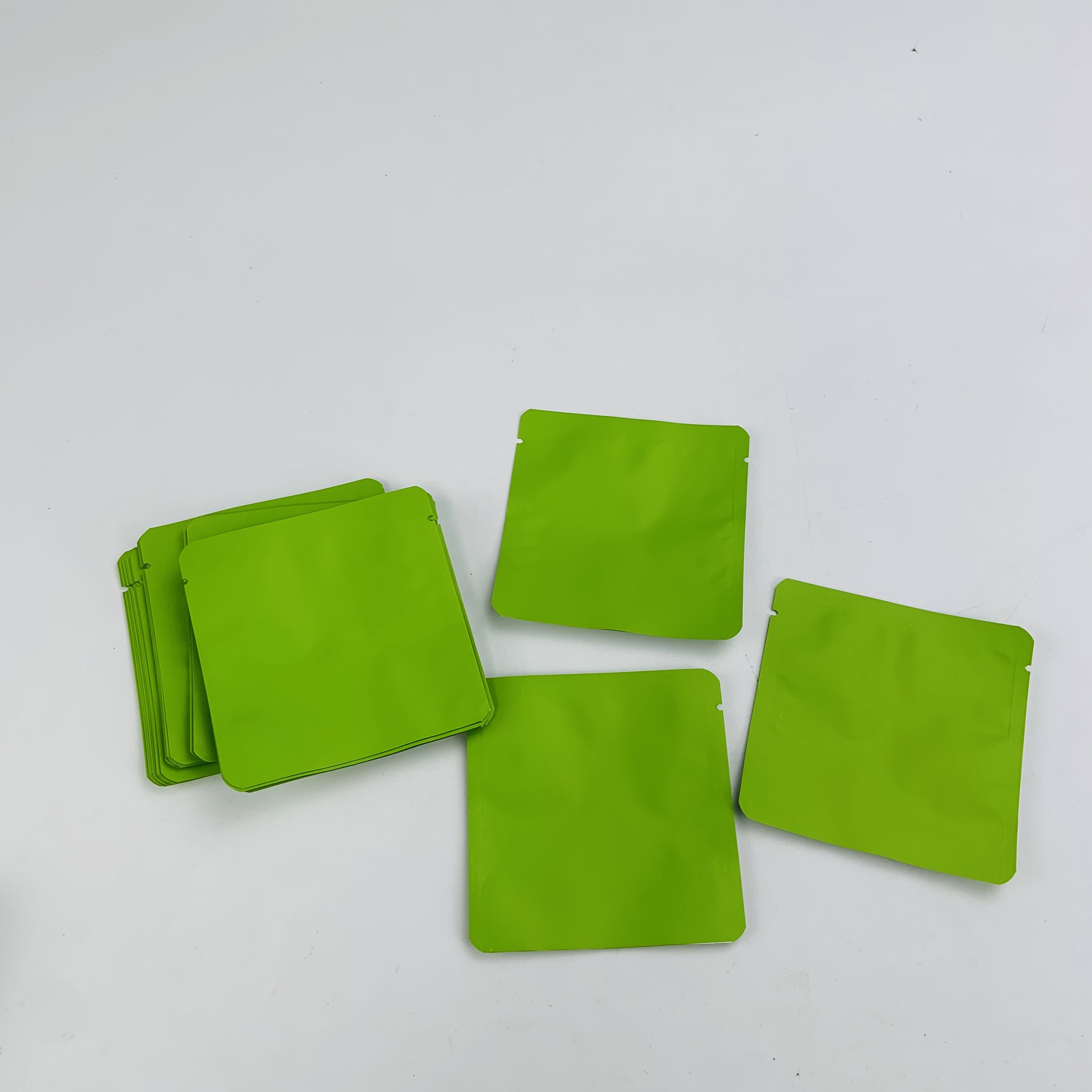 त्वचा की देखभाल एफडीए 150 माइक्रोन 1 मिली 2 मिली रेसेबल माईलर फॉयल बैग्स सीएमवाईके