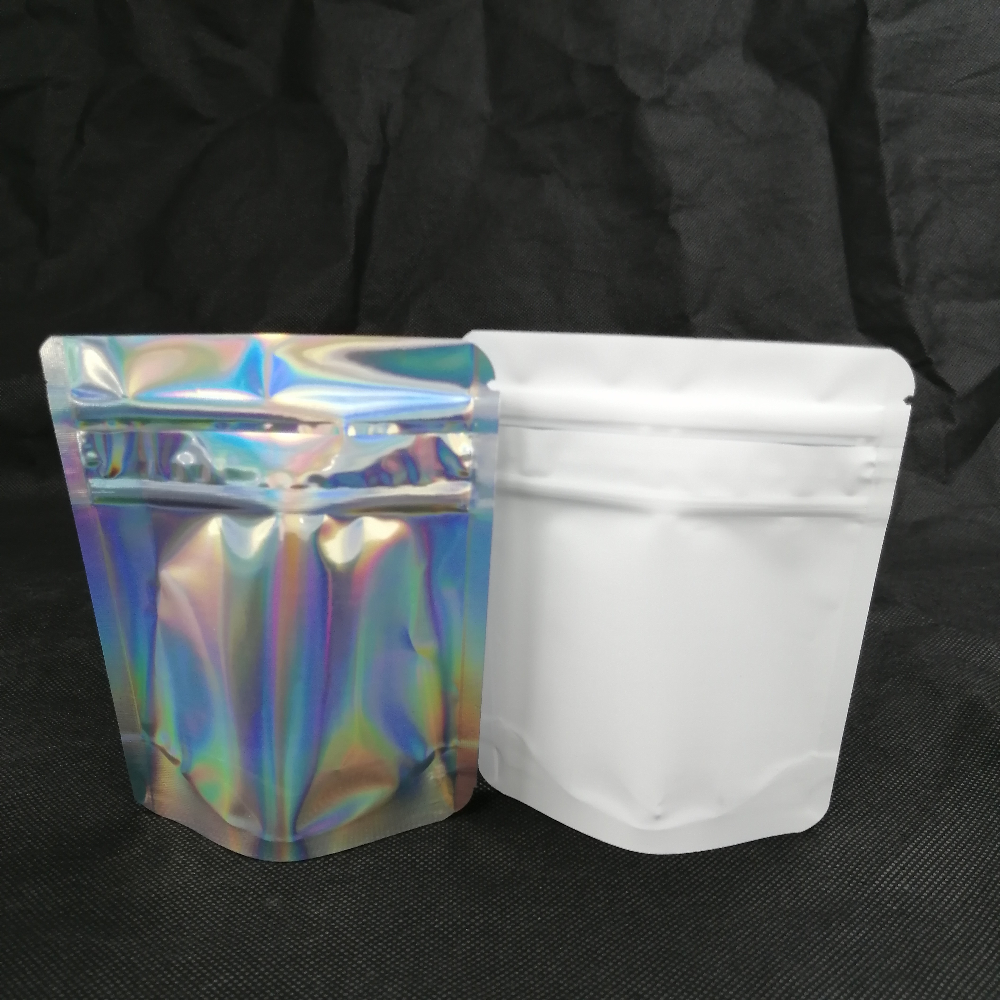 14 जी डिजिटल प्रिंटेड गमियां छोटे स्टैंड पाउच फूड ग्रेड प्लास्टिक