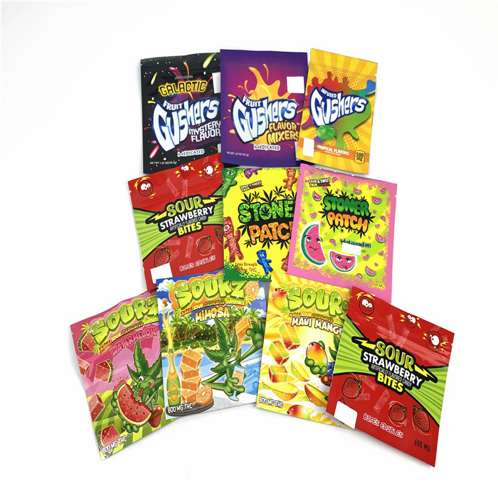 कस्टम सॉफ्ट टच जिपलॉक प्रिंटेड स्मेल प्रूफ स्टैंड अप चाइल्ड रेसिस्टेंट हीट सील प्लास्टिक मैट वीड डिजाइन मायलर बैग्स