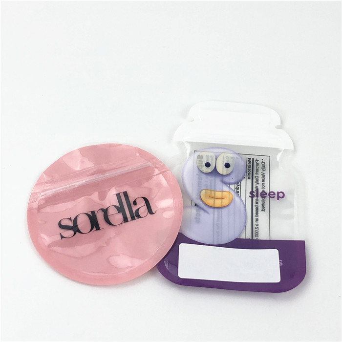 CMYK डाई कट मायलर फ़ॉइल बैग MOPP 100mic ग्लॉसी गमीज़ कैंडी एडिबल के लिए