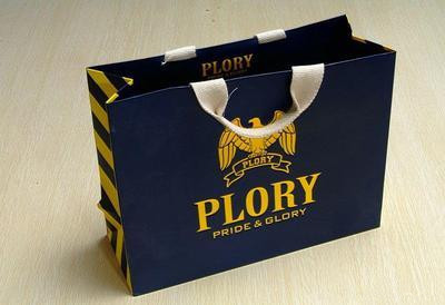 लोगो मुद्रित शॉपिंग पेपर बैग ब्लैक पीपी बुना हुआ पुन: प्रयोज्य पैनटोन रंग