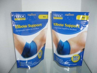 जिपलॉक / टियर नॉच के साथ स्पोर्ट प्रिंटेड स्टैंडिंग प्लास्टिक पाउच पैकेजिंग